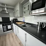 Сasa de vacaciones Arthurs Escape - Part Of The The Bay Village With Pool, Gym And Direct Access, Pub, Restaurant, Tennis And Meadows Walks *