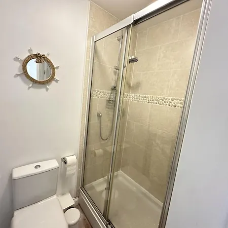 Arthurs Escape - Part Of The The Bay Village With Pool, Gym And Direct Access, Pub, Restaurant, Tennis And Meadows Walks *