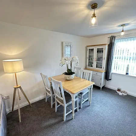 بيت للعطل Arthurs Escape - Part Of The The Bay Village With Pool, Gym And Direct Access, Pub, Restaurant, Tennis And Meadows Walks
