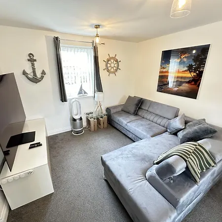 Arthurs Escape - Part Of The The Bay Village With Pool, Gym And Direct Access, Pub, Restaurant, Tennis And Meadows Walks *