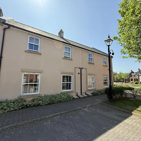 Arthurs Escape - Part Of The The Bay Village With Pool, Gym And Direct Access, Pub, Restaurant, Tennis And Meadows Walks