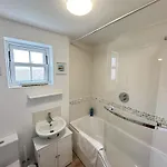 別荘 Arthurs Escape - Part Of The The Bay Village With Pool, Gym And Direct Access, Pub, Restaurant, Tennis And Meadows Walks *